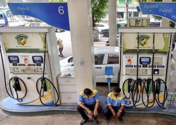 Petrol can be cheaper by 6 rupees / liter