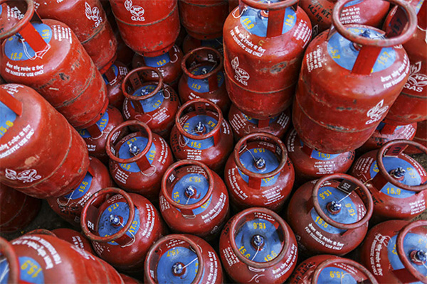 Domestic LPG price was Rs 410.5 in 2014
