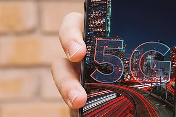 Motorola launches India’s cheapest 5G smartphone