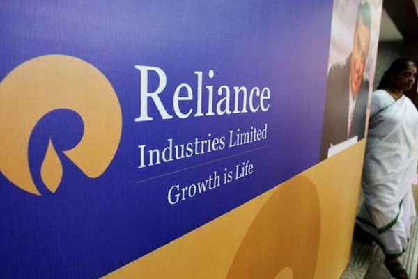 PIF to invest Rs 9555 crore in Reliance Retail Ventures
